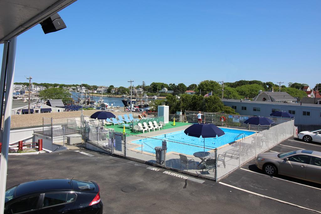 Hyannis Holiday Motel Luaran gambar