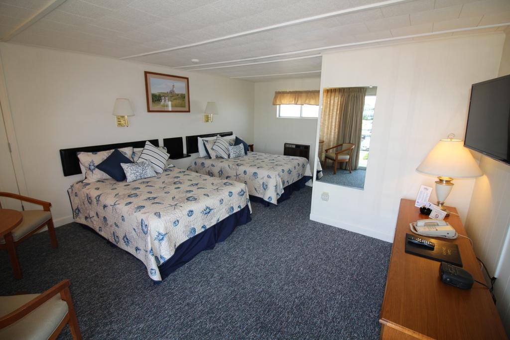 Hyannis Holiday Motel Luaran gambar