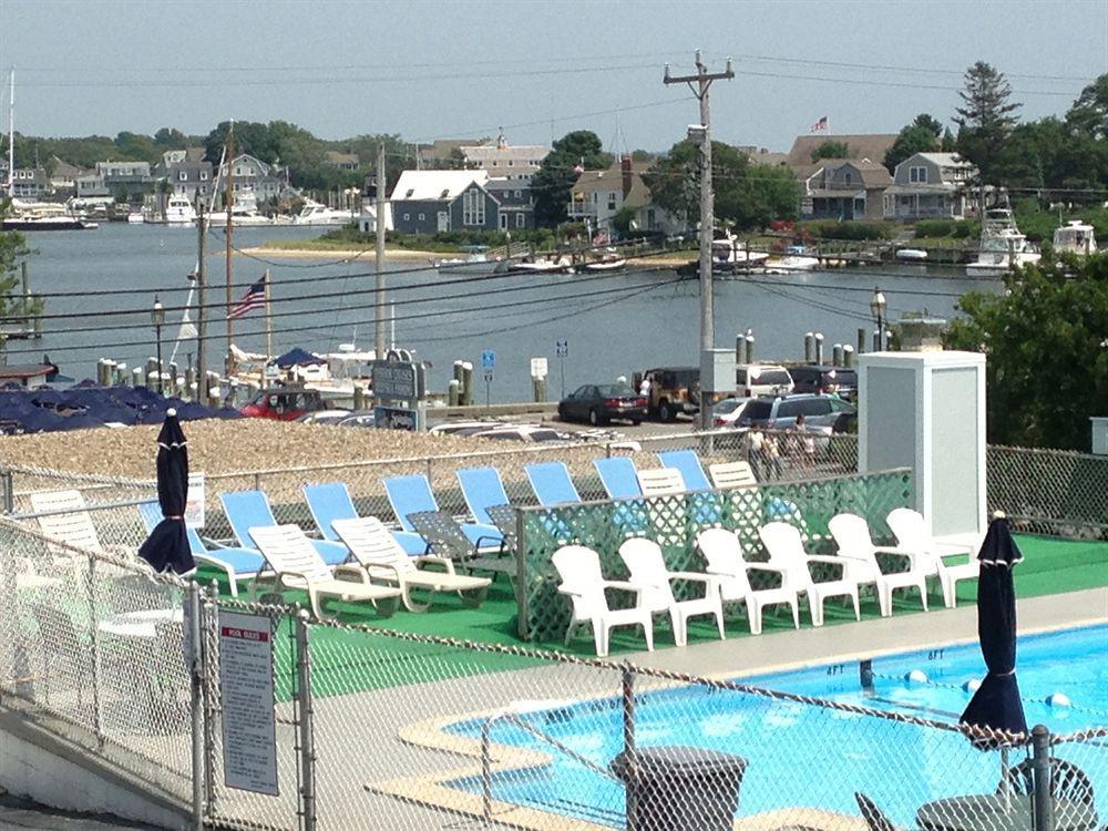 Hyannis Holiday Motel Luaran gambar