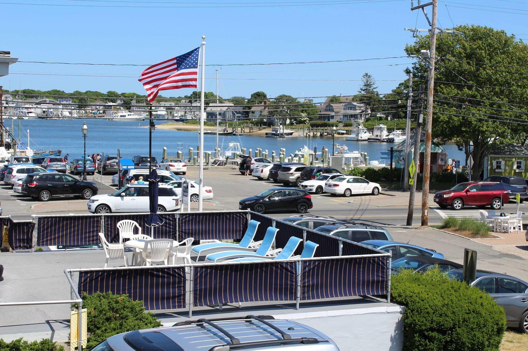 Hyannis Holiday Motel Luaran gambar