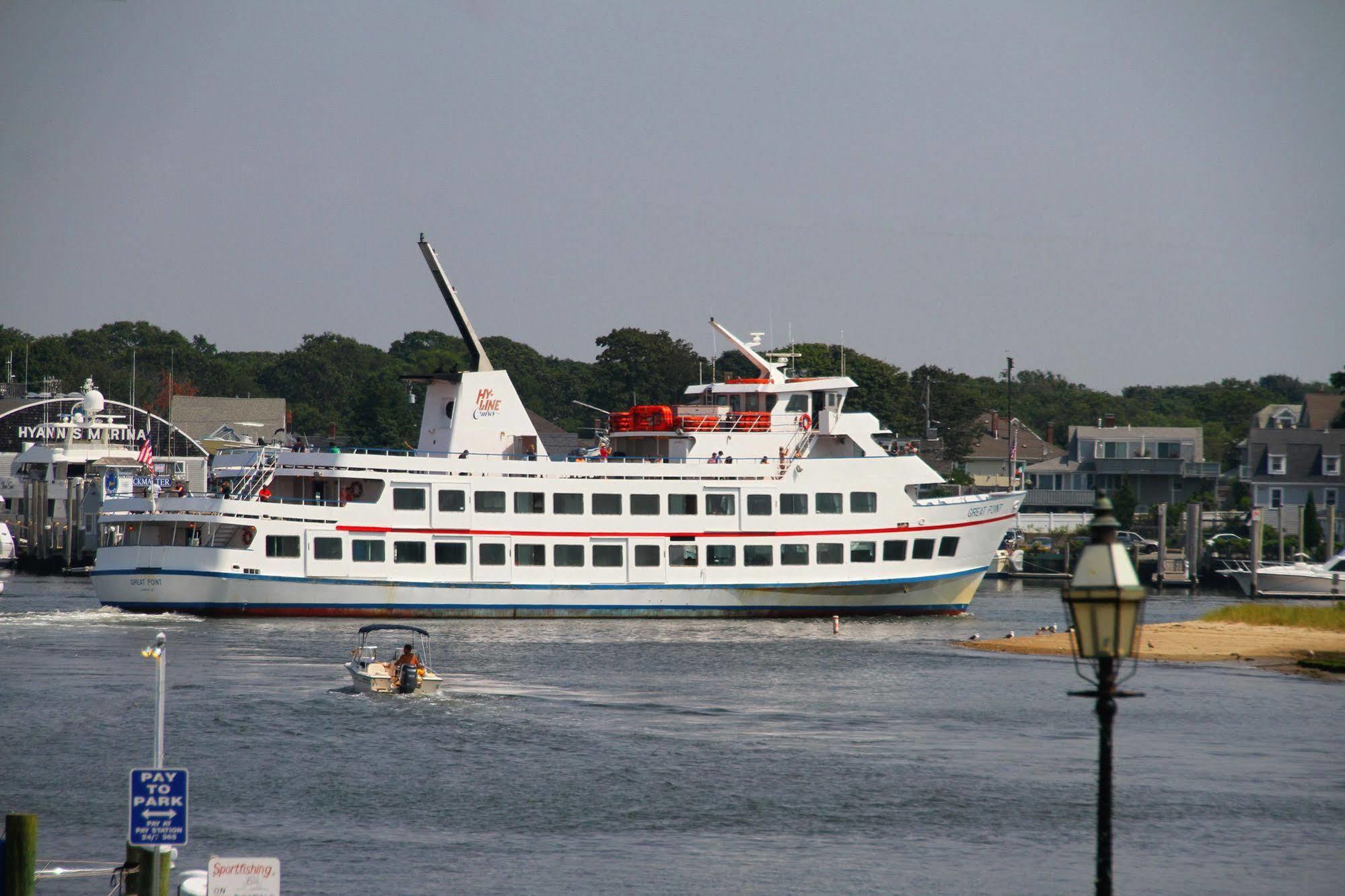 Hyannis Holiday Motel Luaran gambar