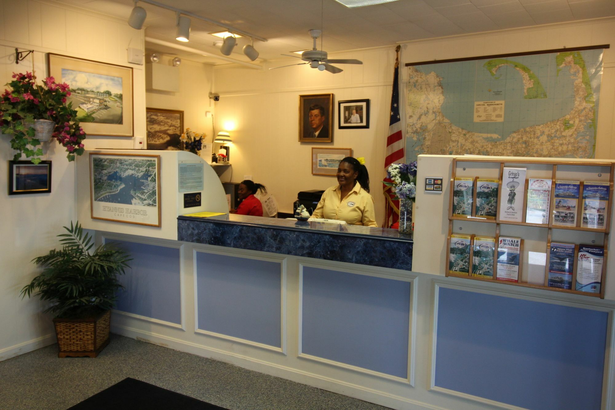 Hyannis Holiday Motel Luaran gambar